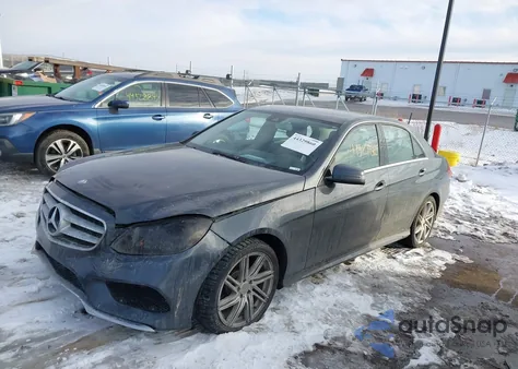 2014 Mercedes-Benz E 350 4Matic z USA, uszkodzony, nr VIN WDDHF8JB4EA924433